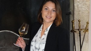 Chat with Clémence Quemin MBA 2015 Specialization Wine & Spirits promotion